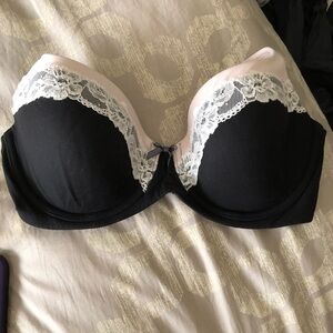 VS Black/Pink Bra NWOT 32DD